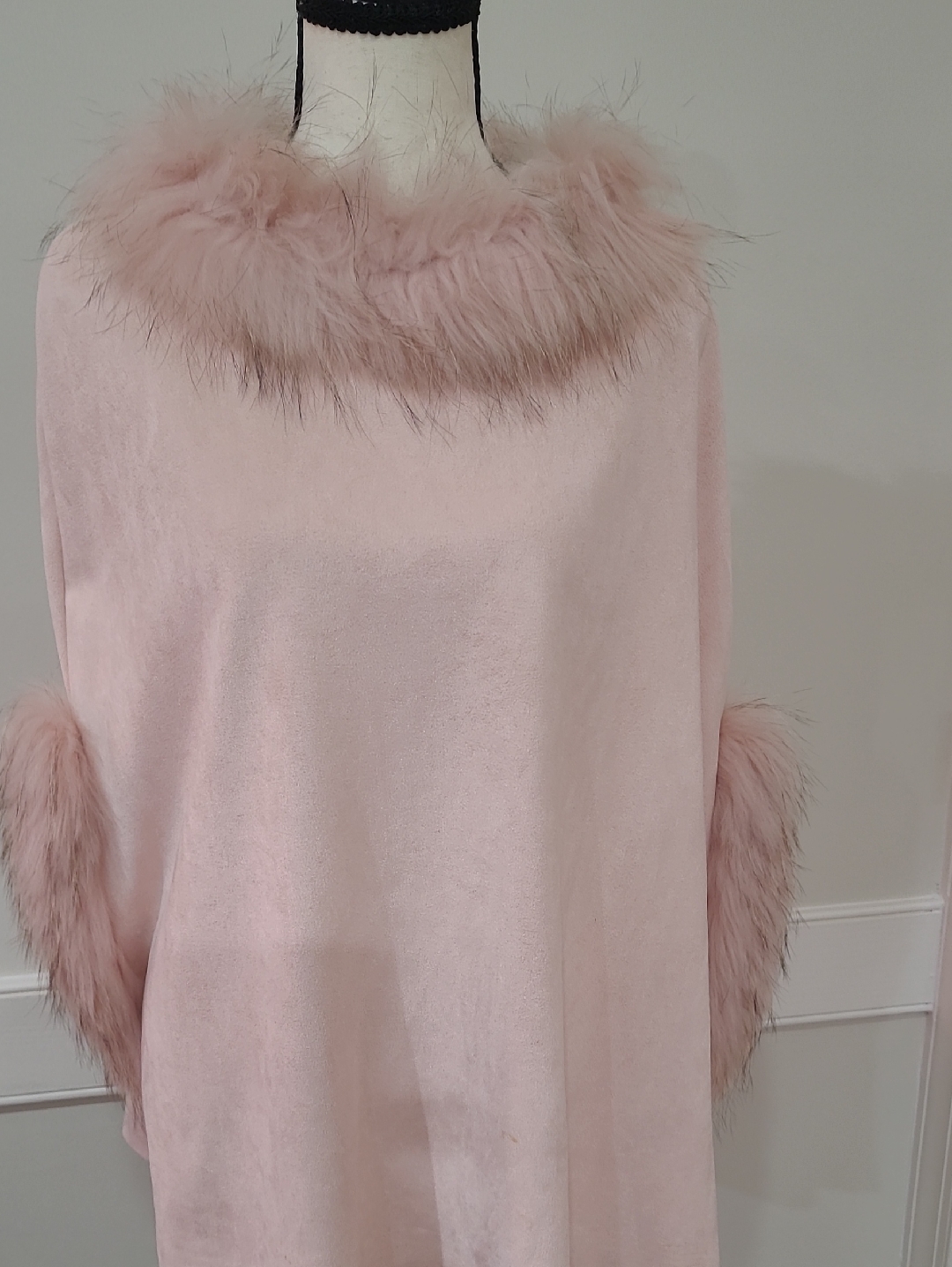 Elegant Blush Pink Faux Fur-Trim Poncho